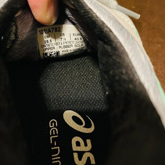 New Asic GEL NIMBUS Lite - Light Grey and Bright Green Mens 7.5 Womens 9 US - Picture 11 of 11